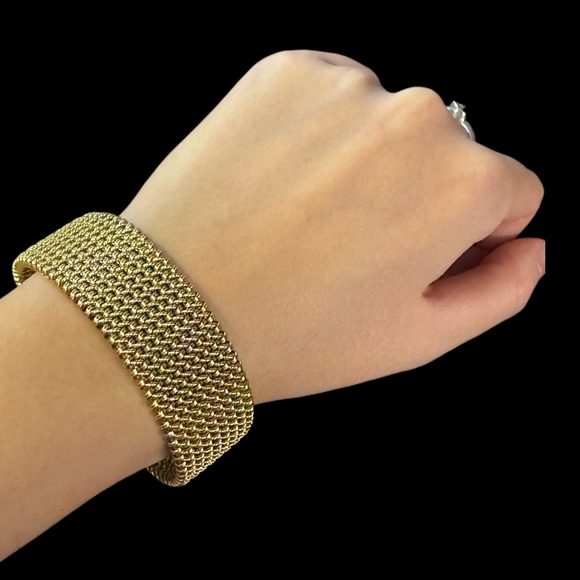 ✨Beautiful Gold Plated Chain Bracelet - Picture 2 of 2